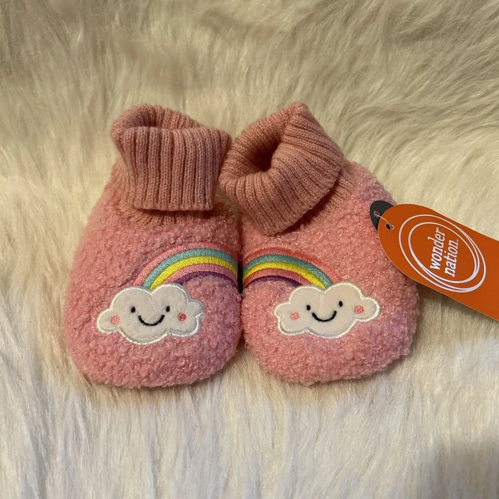 Wonder Nation Slippers Girl's Size‎ 6 Pink Fuzzy Rainbow Bootie Shoes NEW